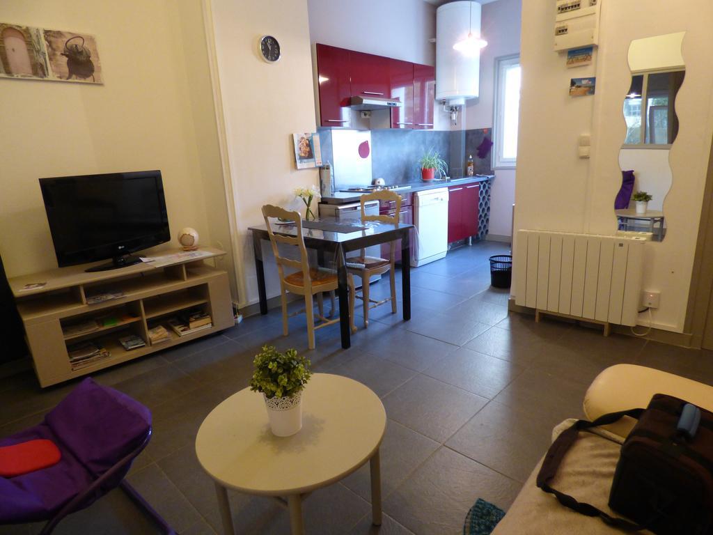 Gite De Ville Saint-Nazaire  Room photo